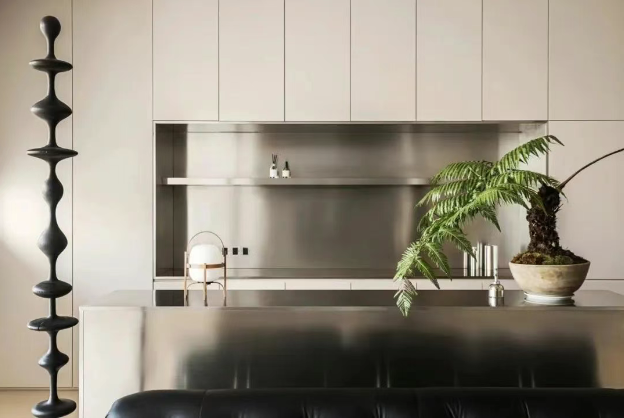 不鏽鋼裝（zhuāng）飾牆板：打造空間藝術美感的絕佳之（zhī）選