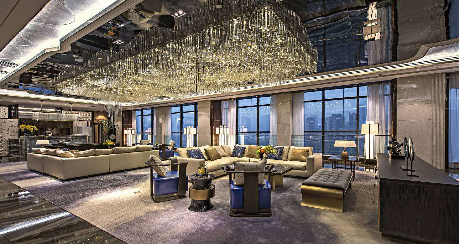 不鏽鋼鏡麵與不（bú）鏽（xiù）鋼（gāng）烤漆結合