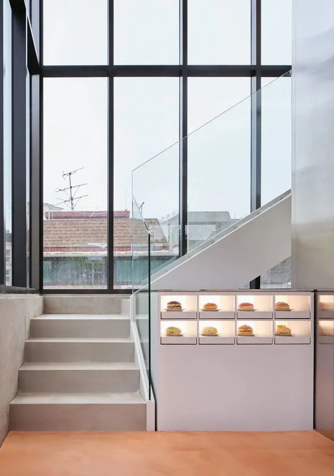 空間（jiān）敘述 | 銀色為主的不鏽鋼裝飾